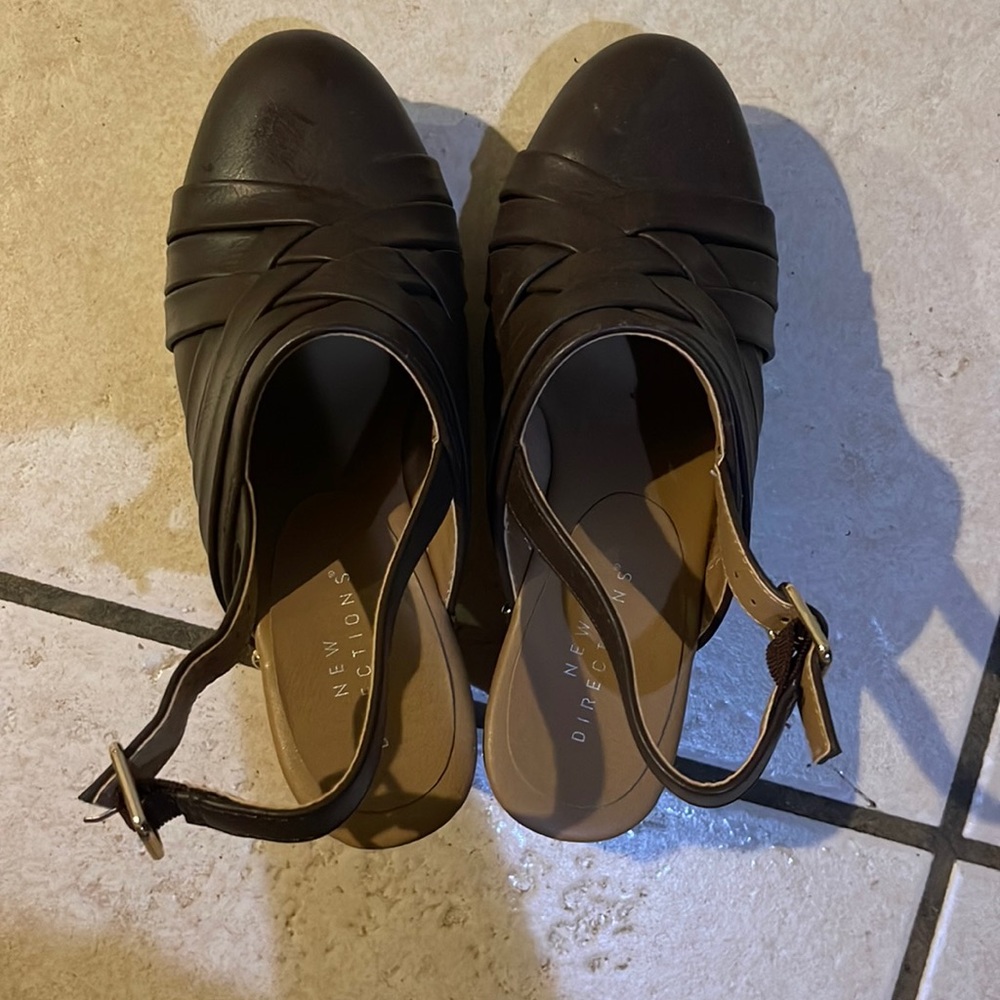 Never been worn brown clogs